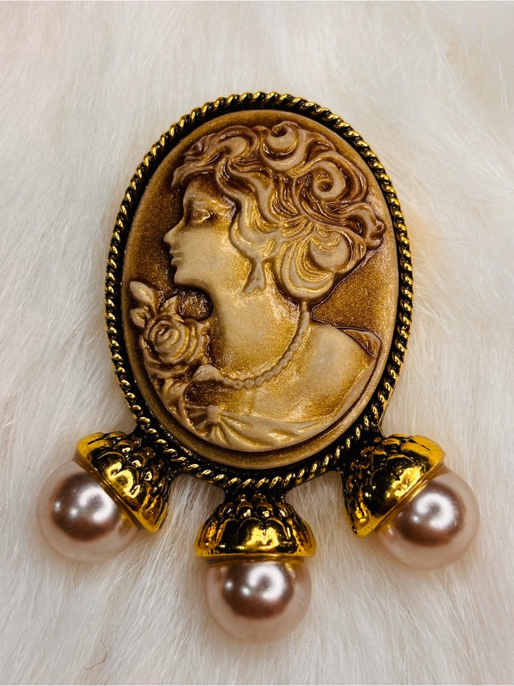 Vintage Style Cameo Lady Brooch with Faux Pearl Drops – Gold Tone